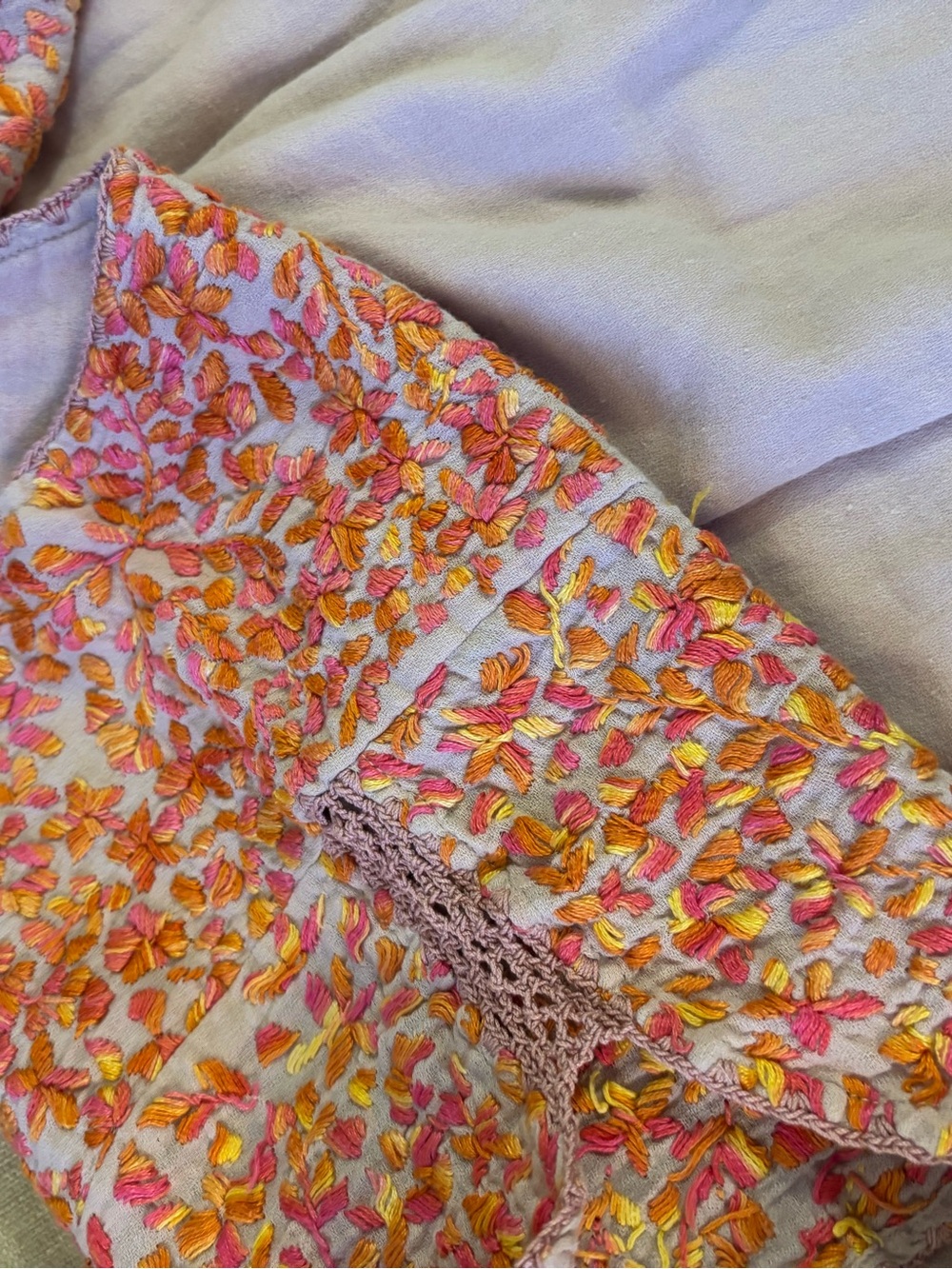 Roller Rabbit Embroidered Blouse small - Picture 9 of 13